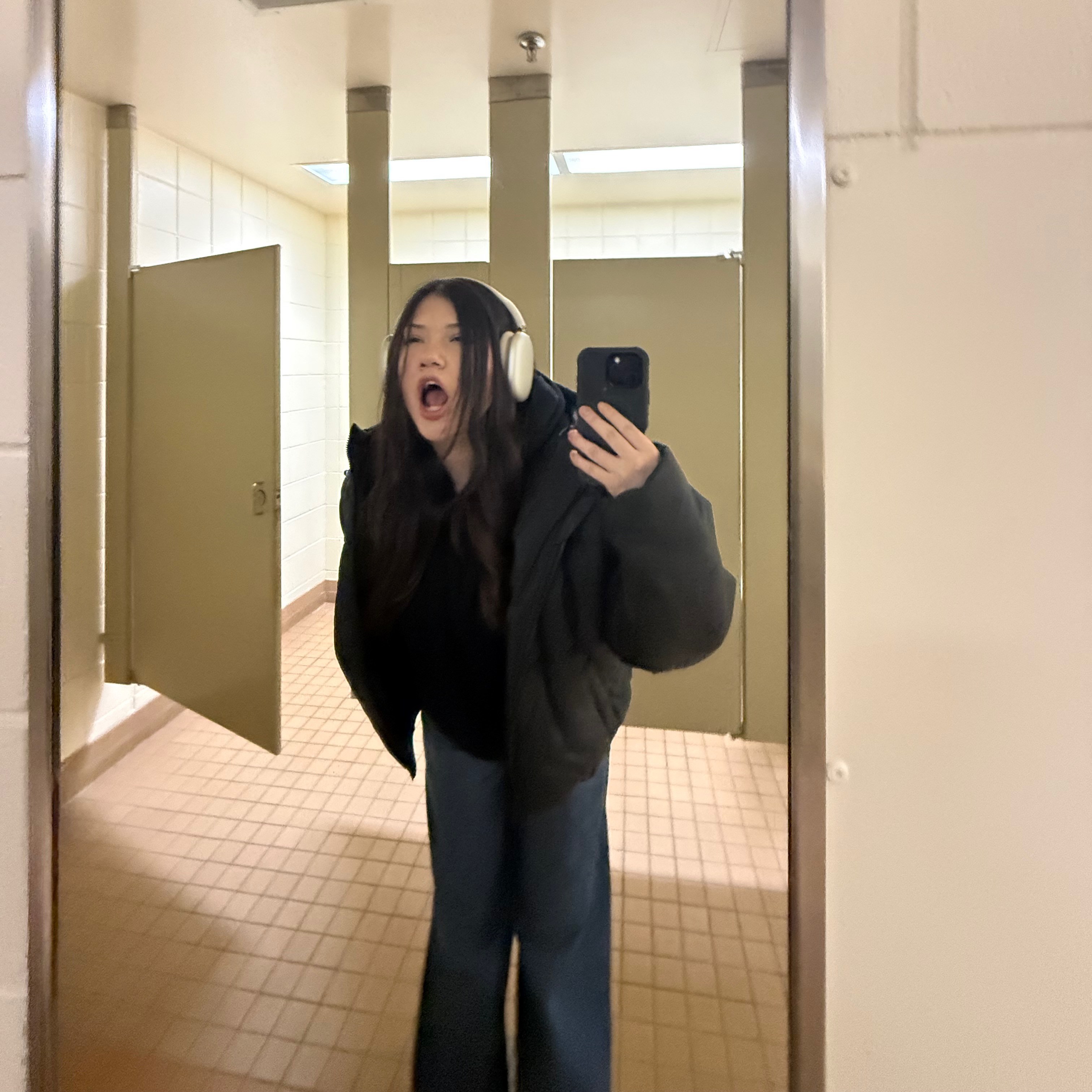 Arizona Avery Azure Deschambeault